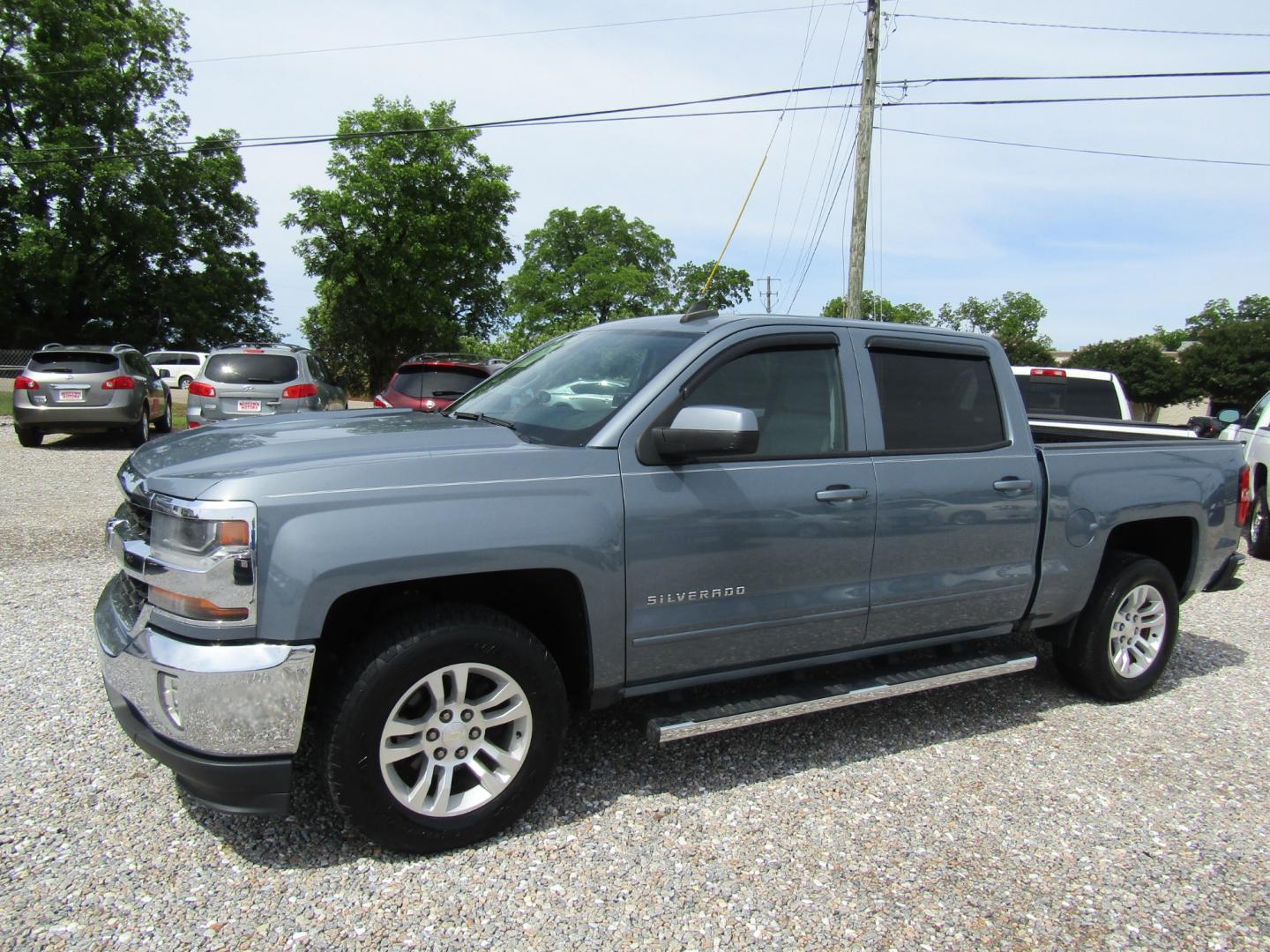 2016 Gray /Gray Chevrolet Silverado 1500 (3GCPCREC0GG) with an V8 engine, Automatic transmission, located at 15016 S Hwy 231, Midland City, AL, 36350, (334) 983-3001, 31.306210, -85.495277 - Photo#2